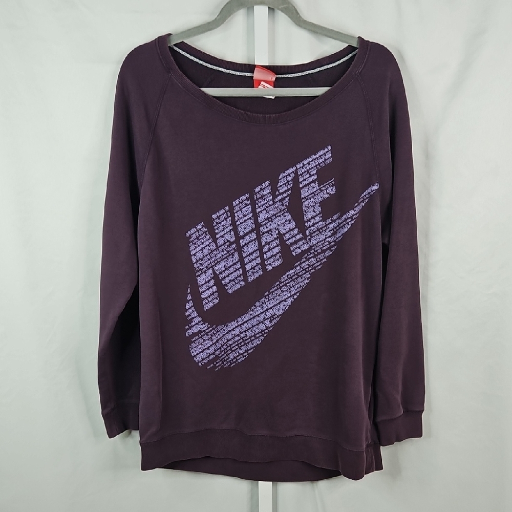 Nike Womens Athletic Pullover Purple Sweatshirt Size Medium - Picture 1 of 7